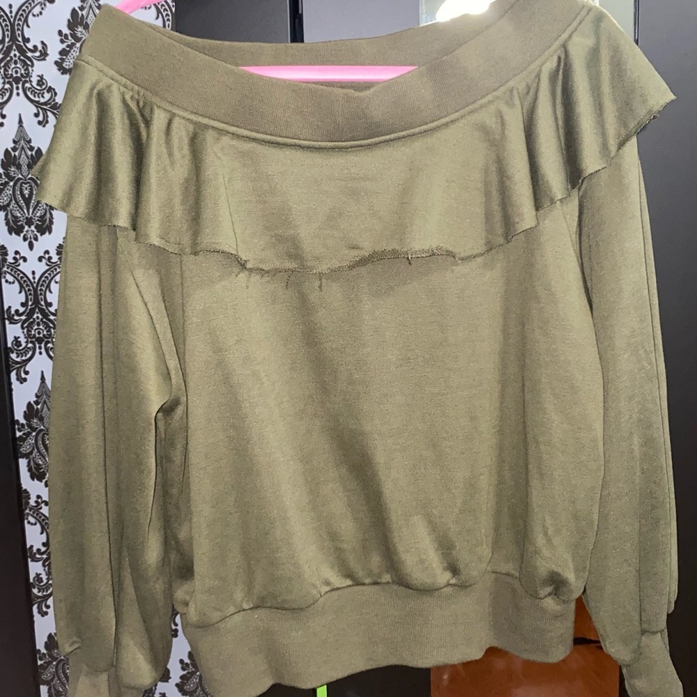 Olive Green Off the Shoulder Top!! Never Worn!‎